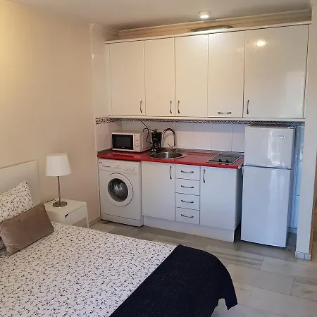Fan Flat Eugenio (adults Only) * Malaga